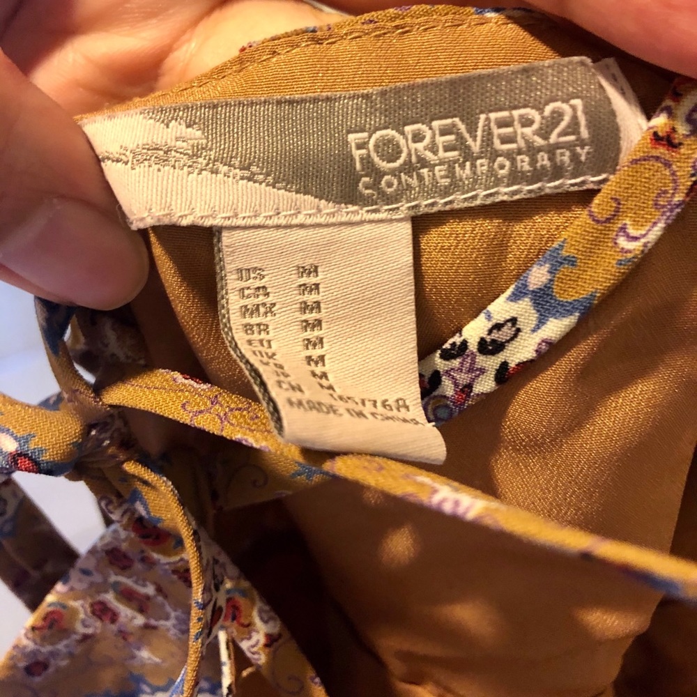 F21 Romper! - Picture 4 of 4